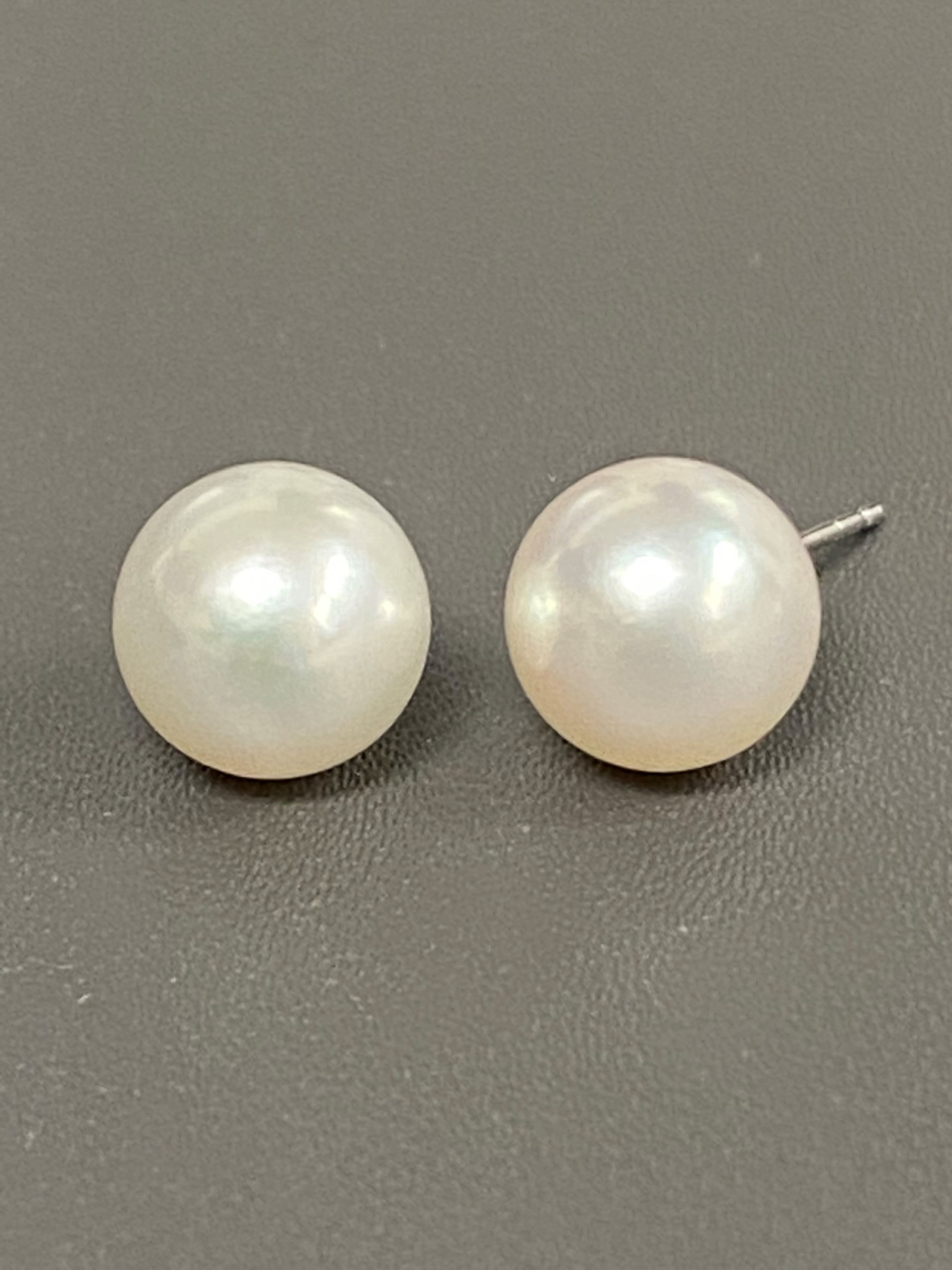 pearl studs jewelry