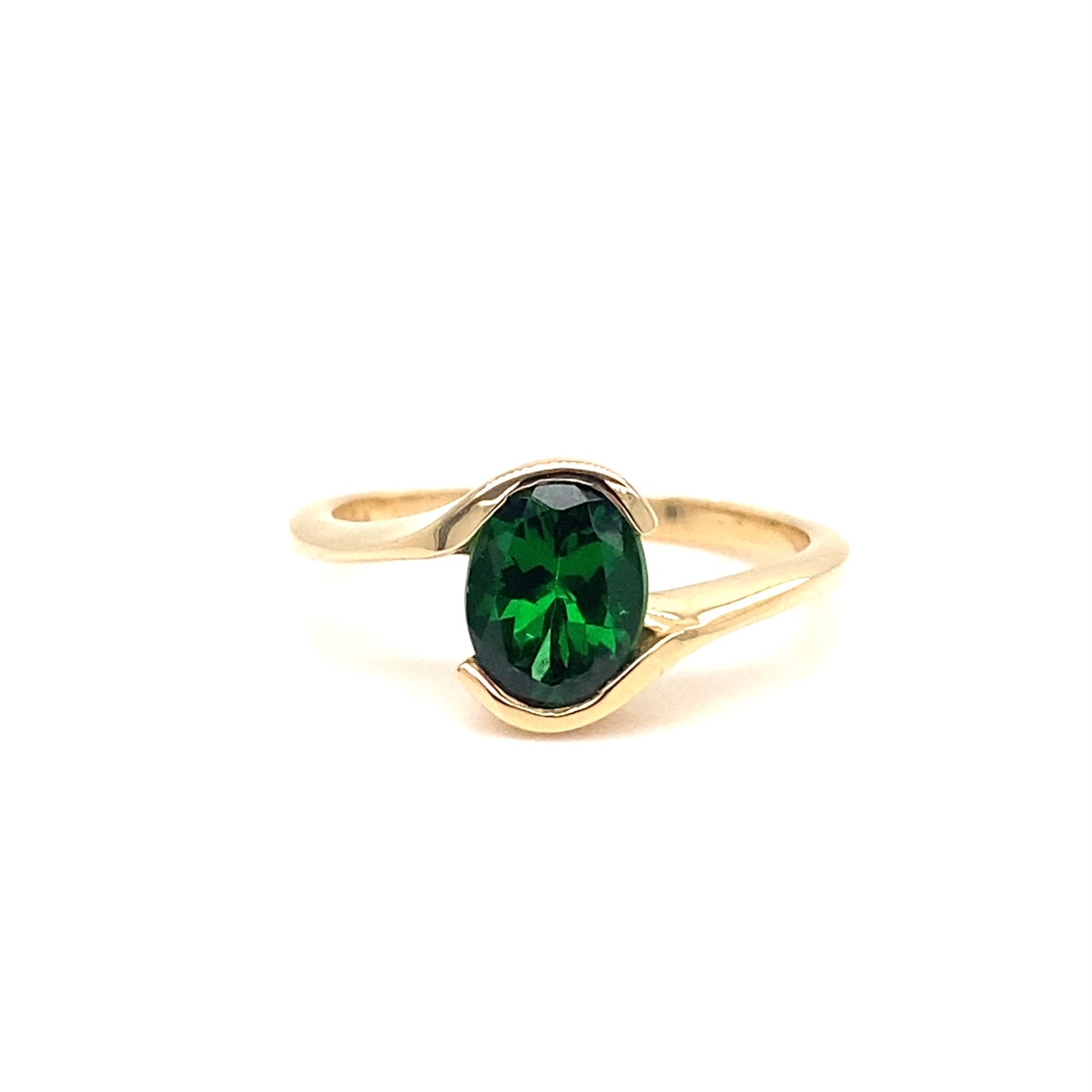 Tsavorite Garnet Oval Ring with Diamonds | Caram - Color Gemstones and Fine  Jewelry