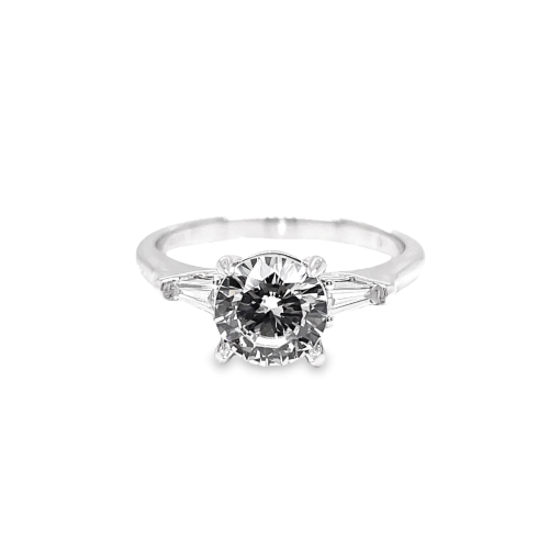ROUND DIAMOND THREE STONE ENGAGEMENT SEMI-MOUNT RING