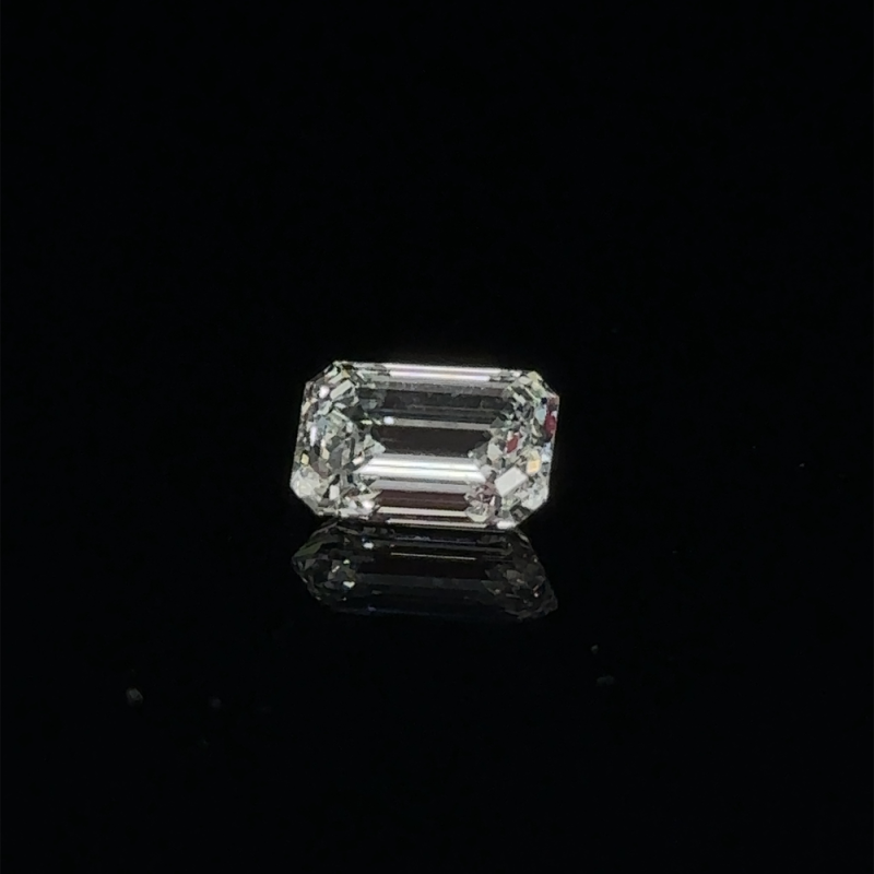 1.65ct F, VS1 EMERALD CUT LAB GROWN DIAMOND