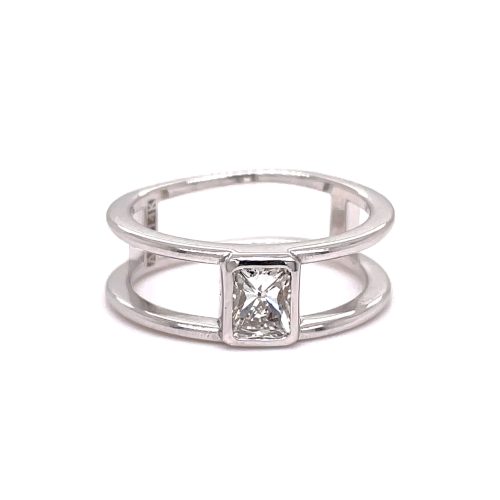 0.60ct RADIANT CUT DIAMOND FASHION RING