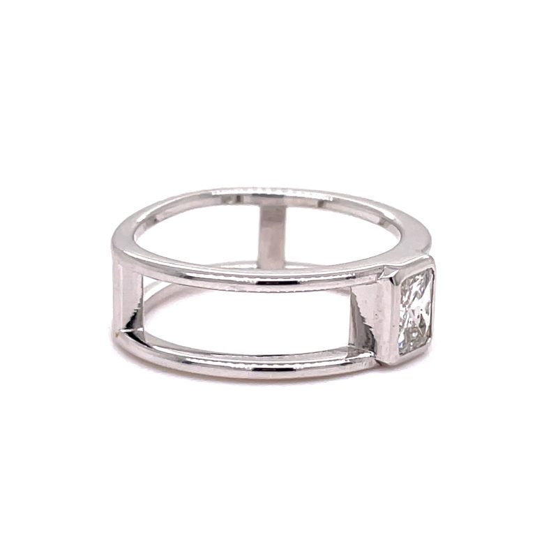 0.60ct RADIANT CUT DIAMOND FASHION RING - Image 2