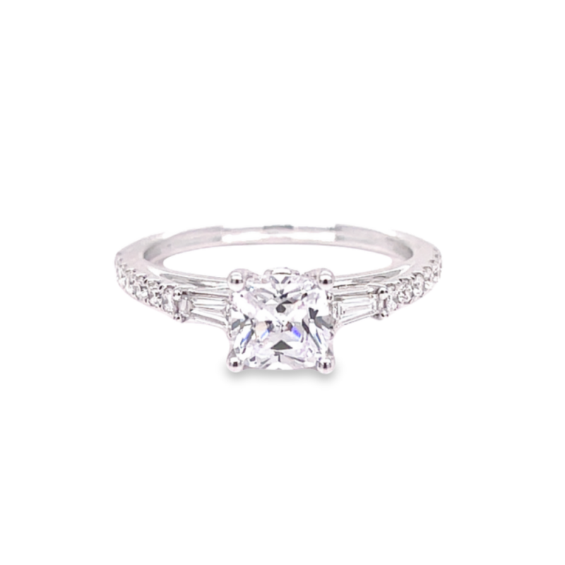 CUSHION CUT DIAMOND ENGAGEMENT SEMI-MOUNT ING
