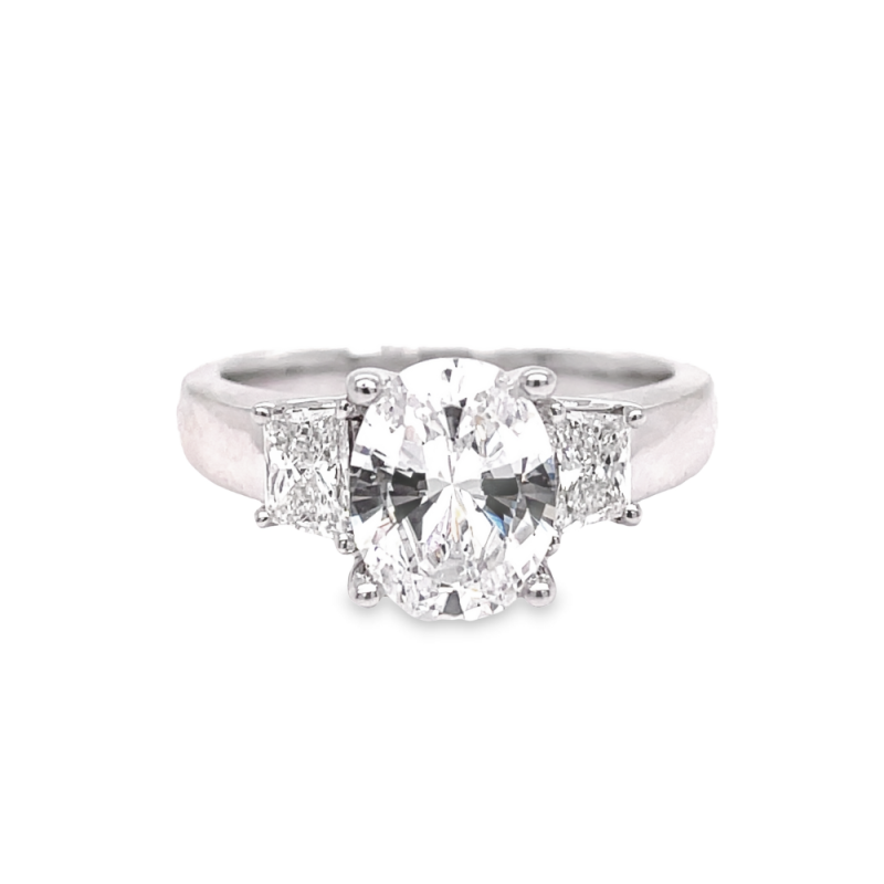 OVAL CUT DIAMOND THREE STONE ENGAGEMENT SEMI-MOUNT RING