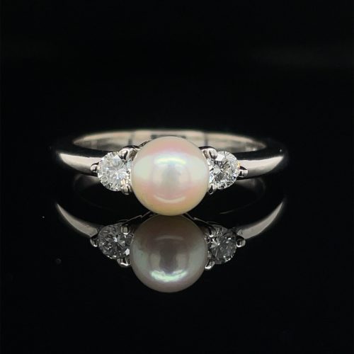 PEARL & DIAMOND RING