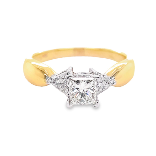 0.52ct PRINCESS CUT DIAMOND ENGAGEMENT RING