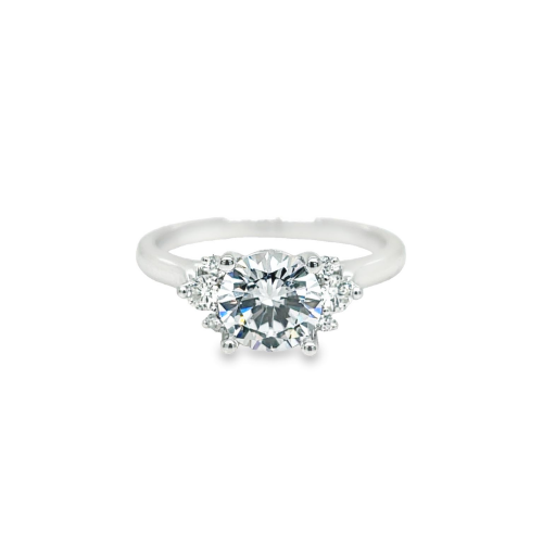 ROUND DIAMOND ENGAGEMENT SEMI-MOUNT RING