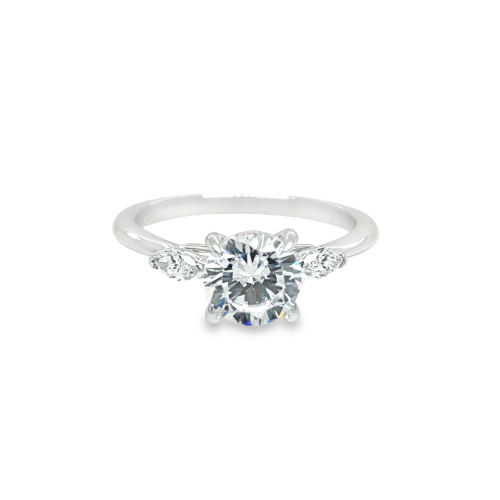 ROUND DIAMOND ENGAGEMENT SEMI-MOUNT RING