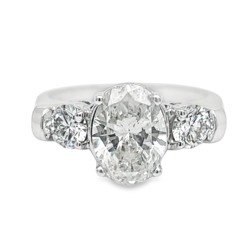 2.00ct OVAL CUT DIAMOND ENGAGEMENT RING