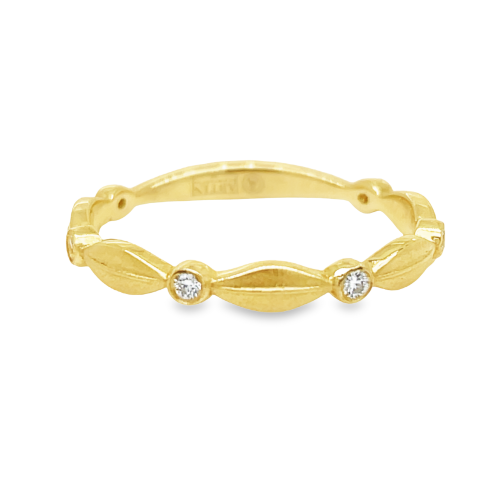 0.09ct TOTAL WEIGHT DIAMOND BAND