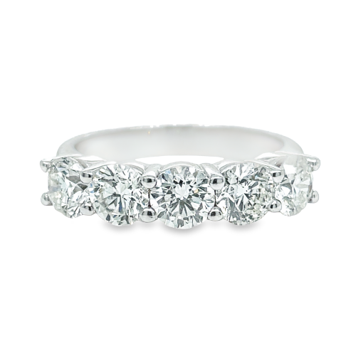 2.30ct TOTAL WEIGHT DIAMOND RING