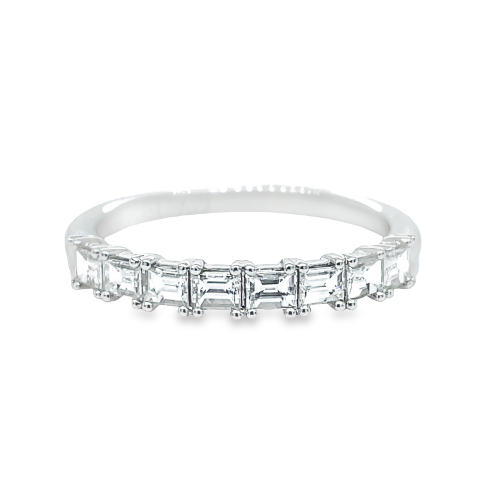 0.60ct TOTAL WEIGHT DIAMOND RING
