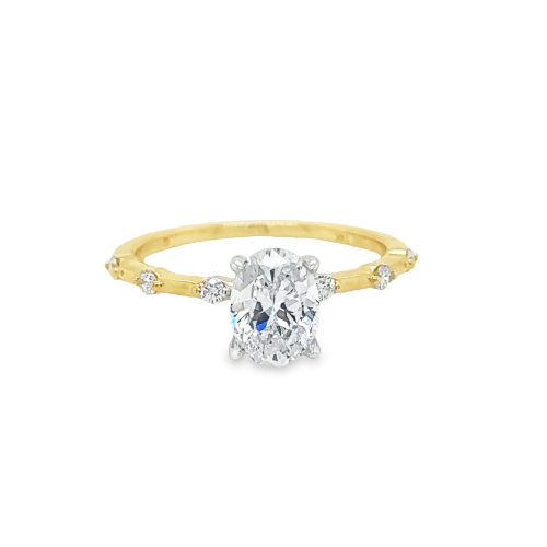 OVAL CUT DIAMOND ENGAGEMENT SEMI-MOUNT RING