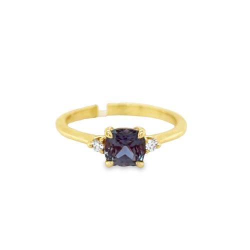 CREATED CHATHAM ALEXANDRITE & DIAMOND RING