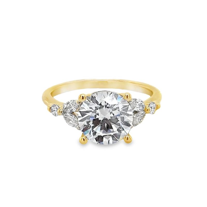 ROUND DIAMOND ENGAGEMENT SEMI-MOUNT RING