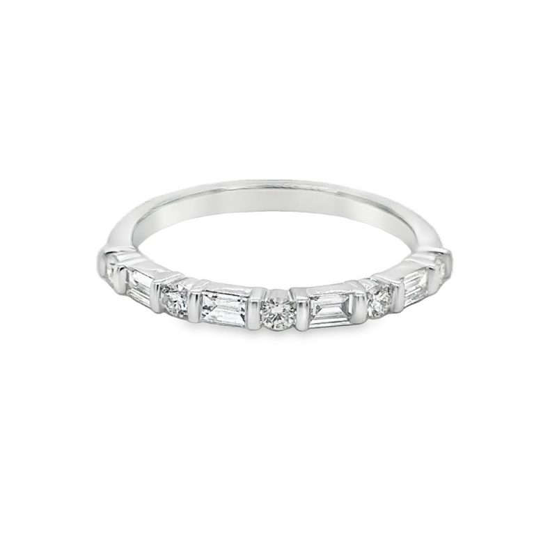 0.38ct TOTAL WEIGHT DIAMOND BAND
