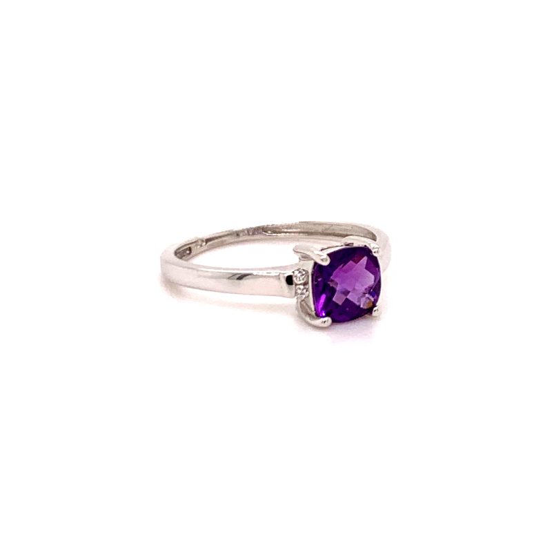 Rings, jewelry and watches by Herteen & Stocker in Iowa City, IA.