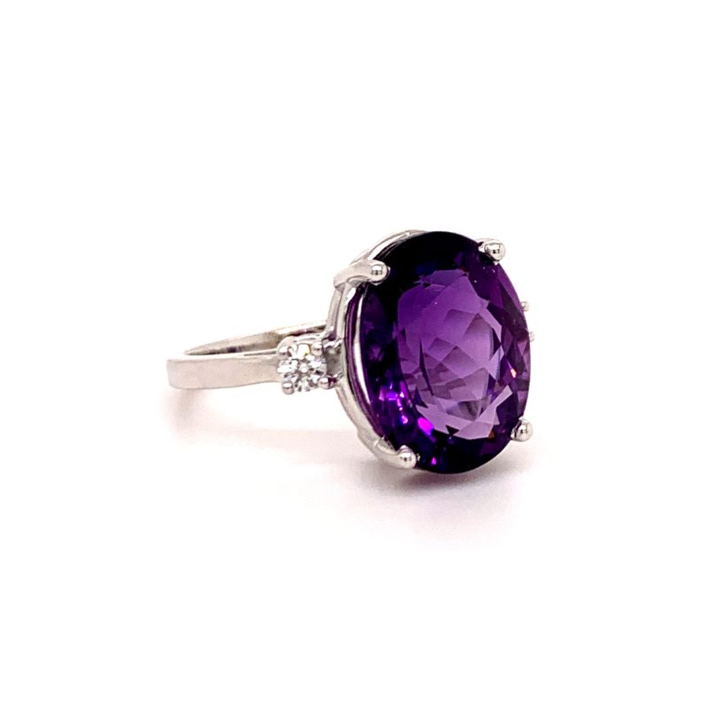 AMETHYST & DIAMOND RING - Image 2