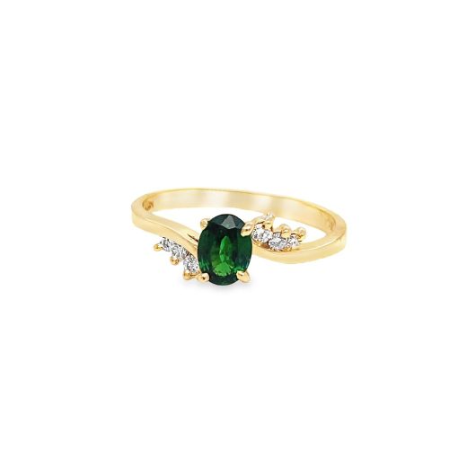 TSAVORITE GARNET & DIAMOND RING