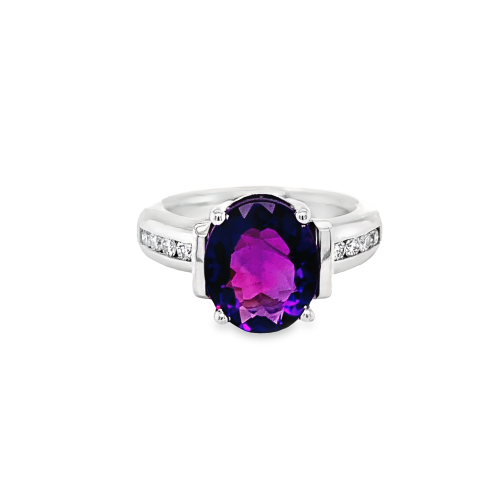 AMETHYST & DIAMOND RING