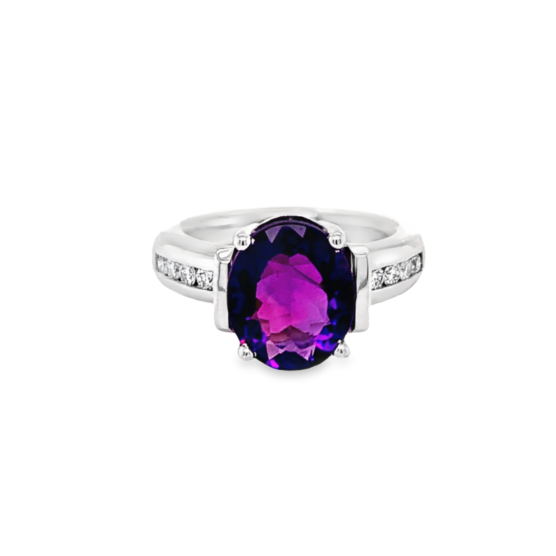 AMETHYST & DIAMOND RING
